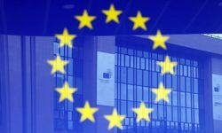 AB'den İranlı 16 yetkili ve 3 kuruluşa yeni yaptırım