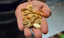 Mahfi Eğilmez'in analizi: Savaş varken altın neden düşüyor?