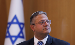 İsrail Kudüs'te 300 binden fazla bireysel silah ruhsatı başvurusuna izin verdi