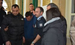 Şüpheli araç ele verdi: 25 gram uyuşturucu ile yakalandılar