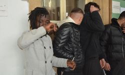 Uyuşturucu davasında 2 zanlı teminatla serbest, evinde yüklü uyuşturucu bulunan Jumbo cezaevine