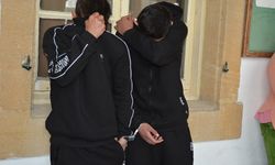 Araçta uy*şturucuyla yakalandılar