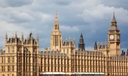 İngiltere'de 60'tan fazla milletvekili, İsrail'e yaptırım çağrısı yapan önergeye destek verdi