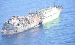 İtalya ve Malta, Akdeniz'de sürüklenen Rus tankerinin durumunu takip ediyor