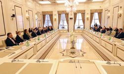Meclis Başkanı Öztürkler Bakü’de… Öztürkler, Azerbaycan Milli Meclisi Başkanı Gafarova ile görüştü