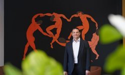 Vehbi: “Sanat, geleceğe yön veren güçlü bir ifade biçimi”