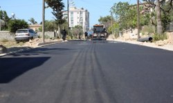 İskele Belediyesi yol bakım ve asfalt çalışmalarını sürdürüyor