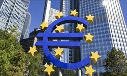 Euro Bölgesi'nde bankalar ilk çeyrekte kredi musluklarını kıstı