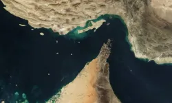 İran, Hürmüz Boğazı'nın yeniden açılması için tazminat istiyor