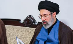 Hamaney: Cesur İran donanması düşmanlarına yeni yenilgiler tattırmaya hazır