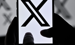 İngiltere'deki bir araştırmaya göre X, 13 yaşındaki çocuklara cinsel içerikli paylaşımlar öneriyor