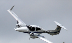 Avustralya'da hafif uçak hangara çarptı. 2 ölü, 10 yaralı