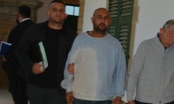 Sarhoş halde ortalığı birbirine katan ve üvey kardeşini yaralayan zanlı cezaevine gönderildi