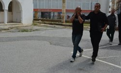 Sarhoş halde ortalığı birbirine katan ve üvey kardeşini yaralayan şahsa 3 gün tutukluluk