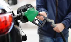 Güney Kıbrıs’ta akaryakıtta geçici vergi indirimi onaylandı