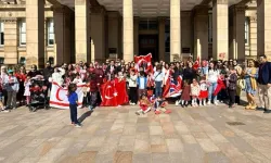 Birmingham Belediye Meclisi, 23 Nisan vesilesiyle Türk ve Kıbrıslı Türk çocukları ağırladı