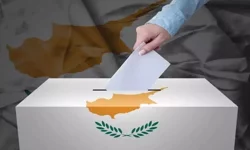 Anket, Rumların genel seçimi, başkanlık seçimi için bir ön eleme turu olarak algıladığını ortaya koydu