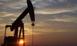 IEA: "Küresel petrol arzı nisanda savaşın etkisiyle günlük 1,8 milyon varil geriledi"