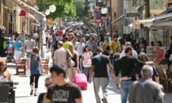 Güney Kıbrıs nüfusu 2025’te 982 bine yükseldi