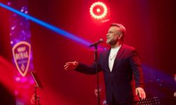Bülent Serttaş’tan Merit Royal Dıamond Sahnesinde Unutulmaz Konser