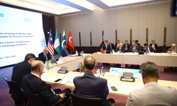 Bakü'de D8 Enerji Bakanları 1. Toplantısı yapıldı