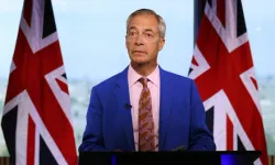 İngiltere'de aşırı sağcı Reform UK lideri Farage milletvekilliğinden istifa etti