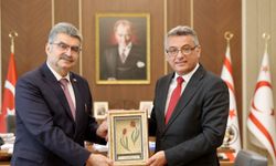 Erhürman, Türkiye-KKTC Parlamentolar Arası Dostluk Grubu başkanı ve beraberindeki heyeti kabul etti