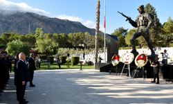 Boğaz Şehitliği’nde tören düzenlendi… Erhürman: "Mücadelemiz, bu topraklarda bir daha acıların yaşanmaması içindir”