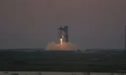 SpaceX, Starship roketiyle 20 uydu fırlattı