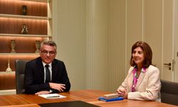 Erhürman, Holguín ile bir araya geldi