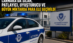 Larnaka’da silah, patlayıcı, uyuşturucu ve büyük miktarda para ele geçirildi