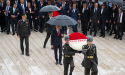 Yeni Parti Genel Başkanı Özel başkanlığındaki heyet, Anıtkabir'i ziyaret etti