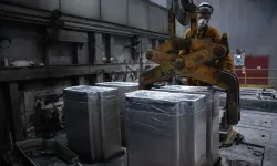 Tahran'da alüminyum fabrikasında meydana gelen patlamada 18 kişi yaralandı