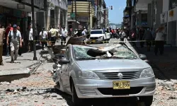 Kolombiya'da deprem nedeniyle "ekonomik, sosyal ve ekolojik acil durum" ilan edildi