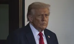 Trump, Kanada'ya yönelik otomobil ve kamyon tarifelerinin yüzde 50'ye yükseltileceğini açıkladı
