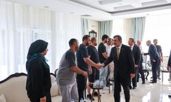 Türkiye Cumhurbaşkanı Yardımcısı Cevdet Yılmaz, KKTC ziyaretinde kayıp yakınlarıyla da görüştü