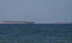 İngiltere Deniz Ticaret Operasyonları: Hürmüz Boğazı'nda bir petrol tankeri vuruldu