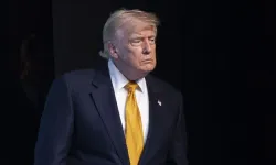 Trump, Hürmüz Boğazı'nı "Trump Boğazı" olarak niteleyen görsel paylaştı