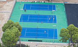 Gazimağusa’da tenis kompleksi projesinin ilk etabında altı kort tamamlandı