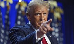 Trump "Süper zeka" yerine "Yapay zeka" terimini kullananları "düşman" ilan etti
