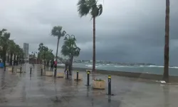 Aşırı yağışlı hava Güney Kıbrıs’ta etkili oluyor