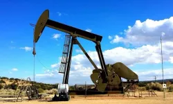 Brent petrol 104,47 dolardan işlem görüyor