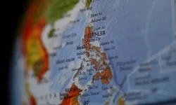 Filipinler'de 2 askeri eğitim uçağının havada çarpıştığı kazada 4 pilot hayatını kaybetti