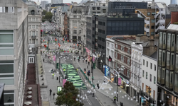 Londra'nın dünyaca ünlü "Oxford Caddesi" yayalaştırıldı