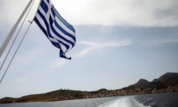 Yunanistan'da liman ve denizcilik çalışanları "savaşa hayır" diyerek greve gitti