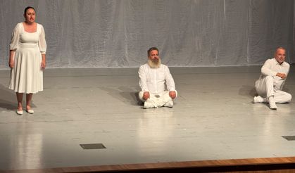 "Yarım Canlar Destanı” Gazimağusa’da Sahnelendi