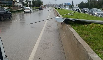Polis İskele bölgesindeki sürücüleri olumsuz hava koşullarına karşı uyardı...