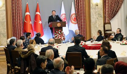 Öztürkler: “KKTC asla yalnız değildir”