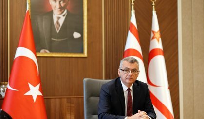 Cumhurbaşkanı Erhürman Güney Kıbrıs'ta bayrak yakılmasını kınadı