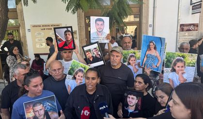Gemi faciasında yakınlarını kaybeden aileler Girne Mahkemesi önünde adalet taleplerini yineledi